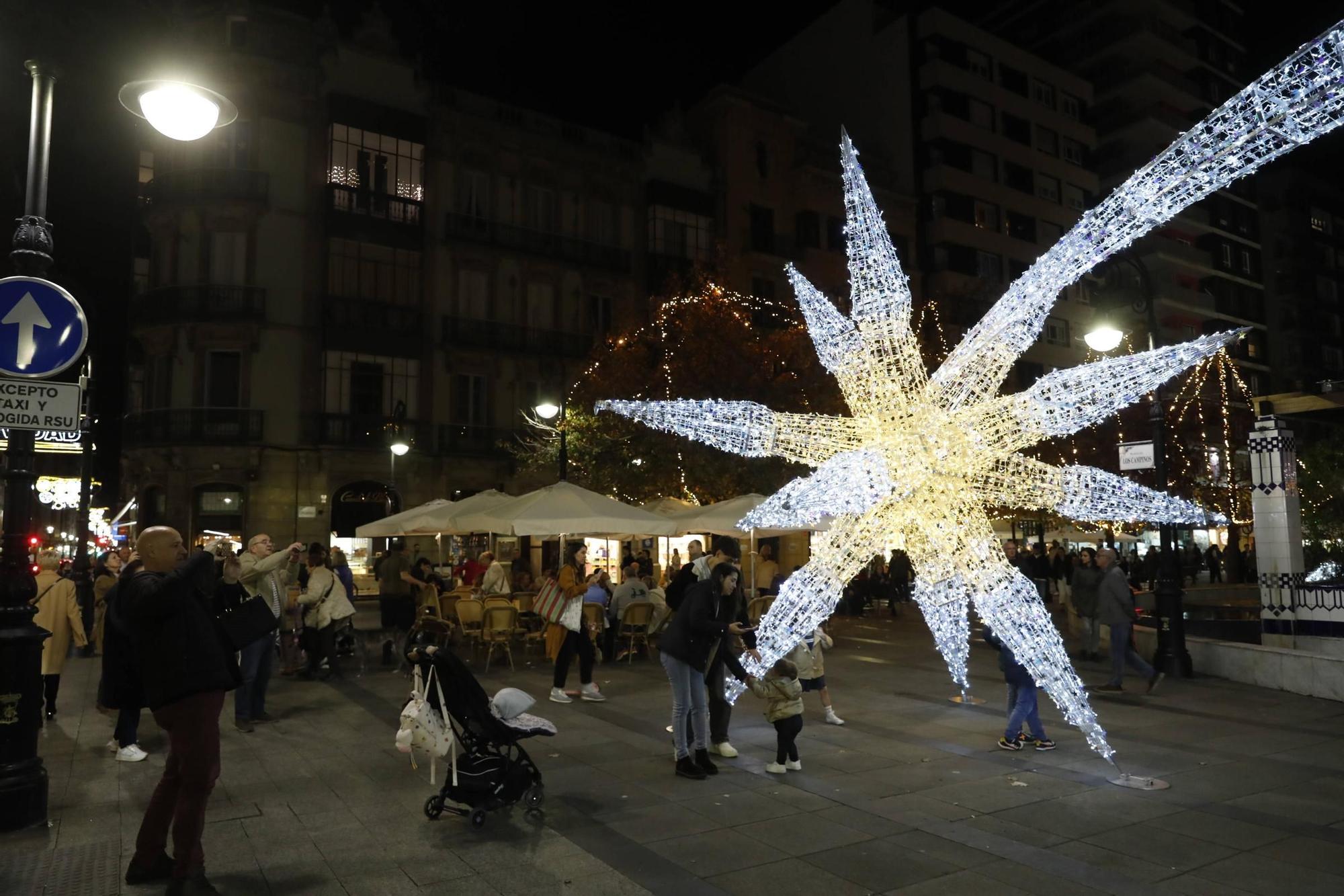 Así fue el encendido del alumbrado navideño de Gijón