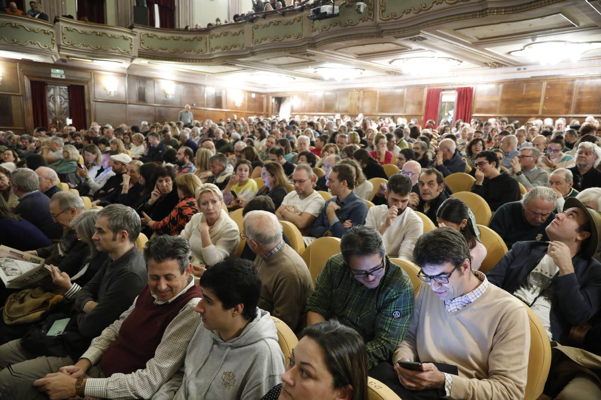 La película de Albert Serra sobre el toreo provoca el primer lleno en el Festival de Cine de Gijón (en imágenes)