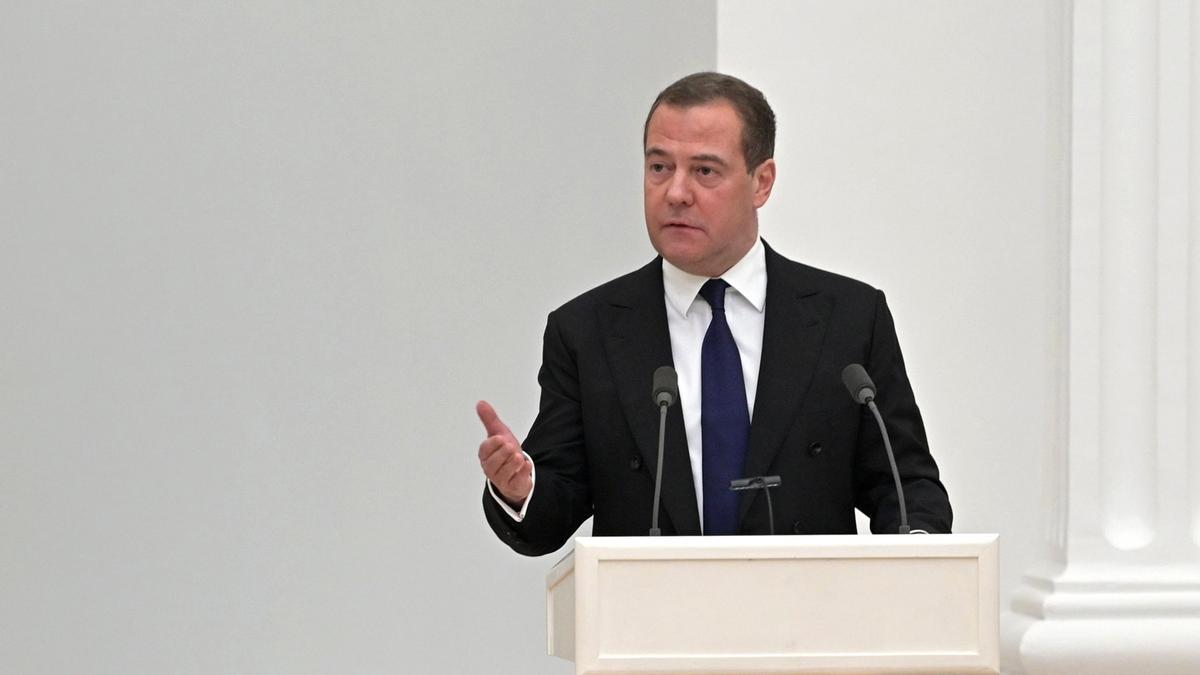 Guerra de Ucrania, hoy en directo | Medvedev afirma que la invasión de Ucrania terminará "si la OTAN deja de alimentar la guerra"