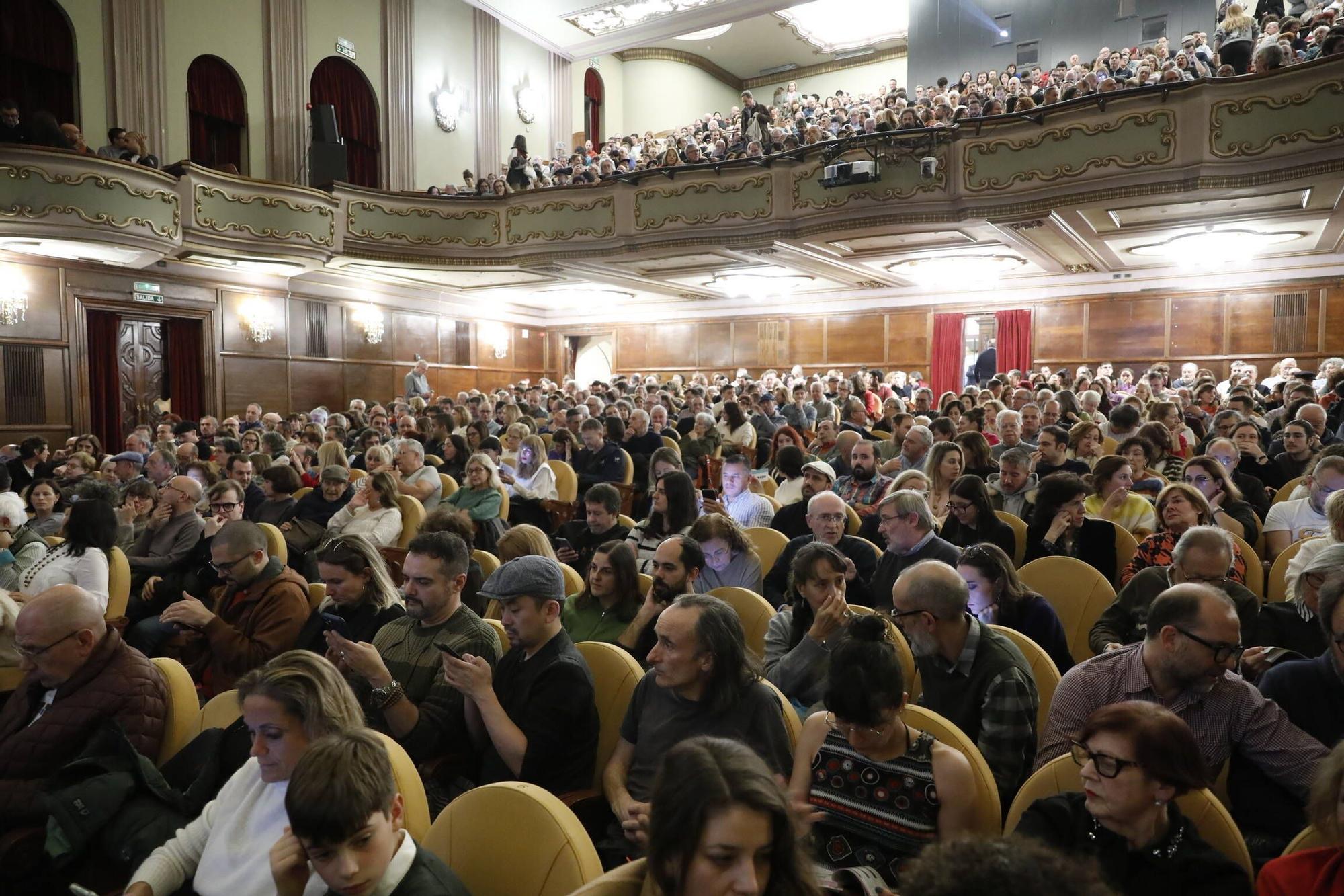 La película de Albert Serra sobre el toreo provoca el primer lleno en el Festival de Cine de Gijón (en imágenes)