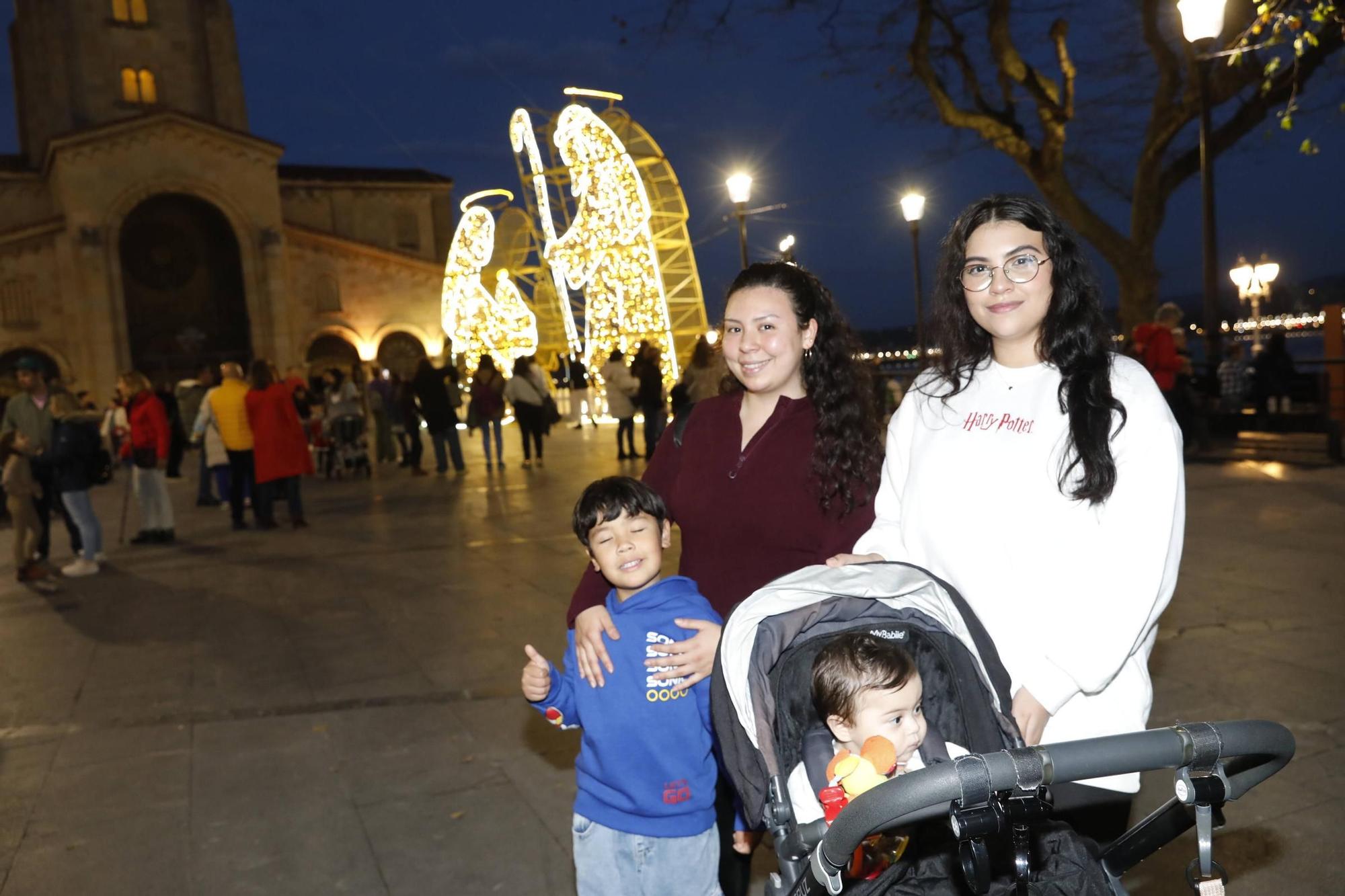 Así fue el encendido del alumbrado navideño de Gijón