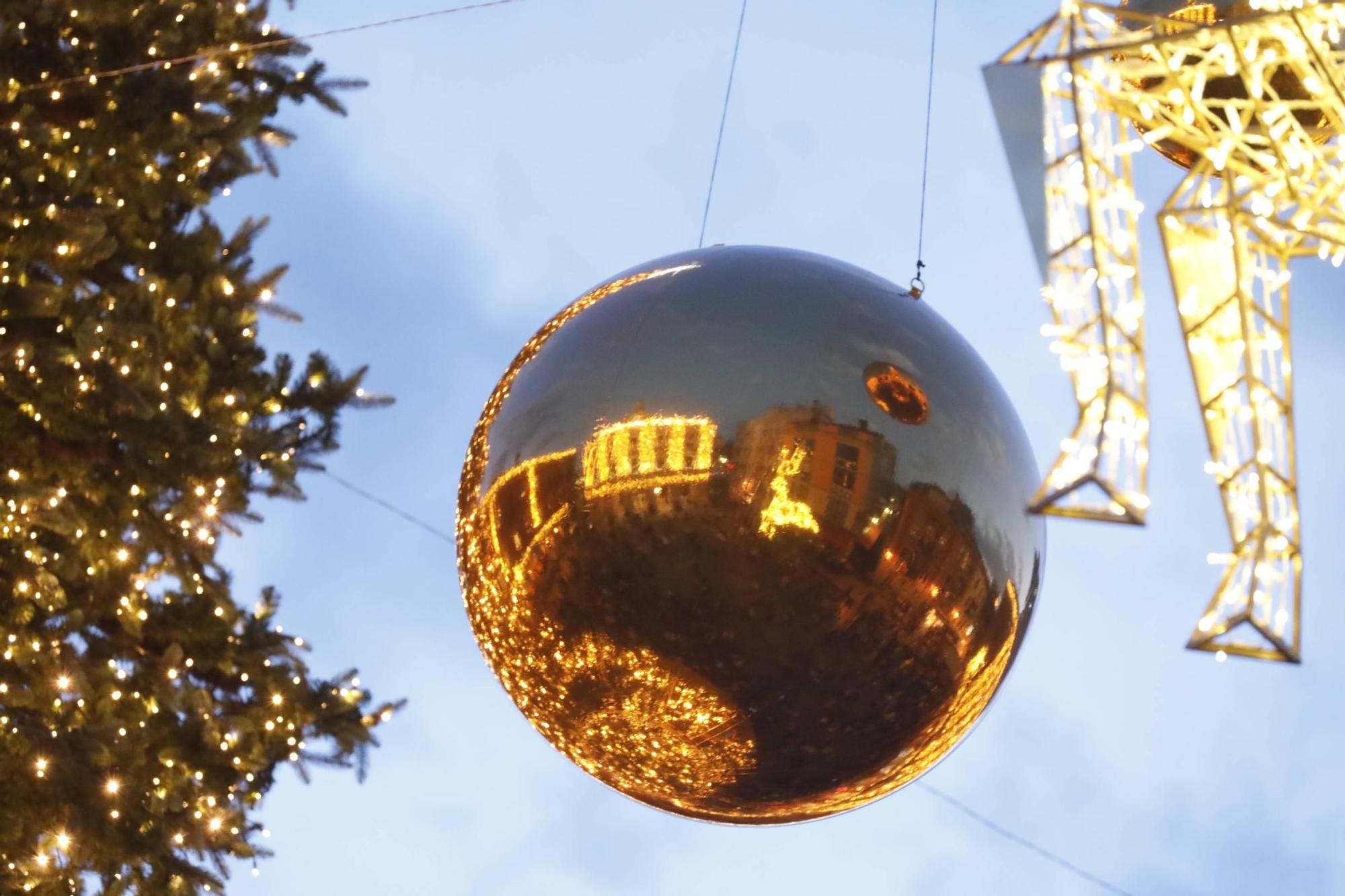 Así fue el encendido del alumbrado navideño de Gijón