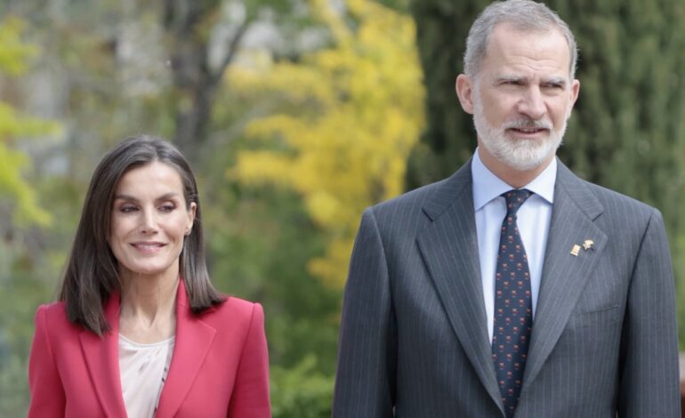 Los Reyes Felipe y Letizia salen de La Zarzuela para ir al cine a ver ‘Gladiator II’