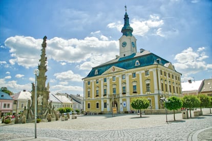 Vista del ayuntamiento de Policka.