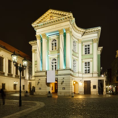 El Teatro Estatal de Praga.