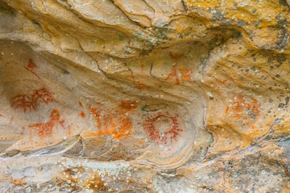 Pinturas rupestres, fechadas entre 3000 y 2000 a.C. C., en el monte de Valonsadero en Soria (Castilla y León).