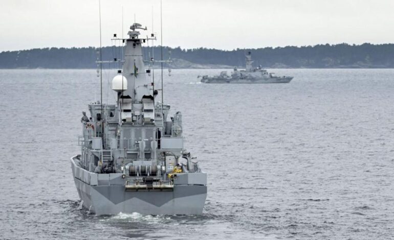 Descubren a un barco espía ruso cerca de las costas de Reino Unido