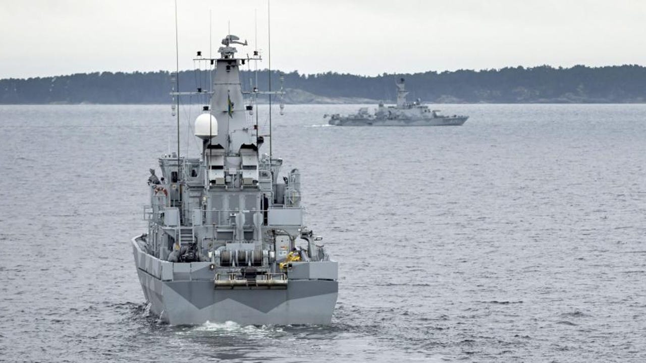 Descubren a un barco espía ruso cerca de las costas de Reino Unido