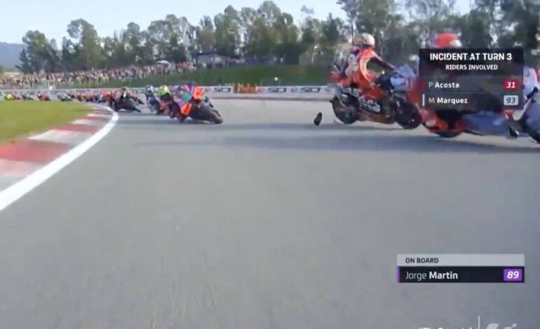 Dramático toque entre Marc Márquez y Acosta, con una cúpula voladora