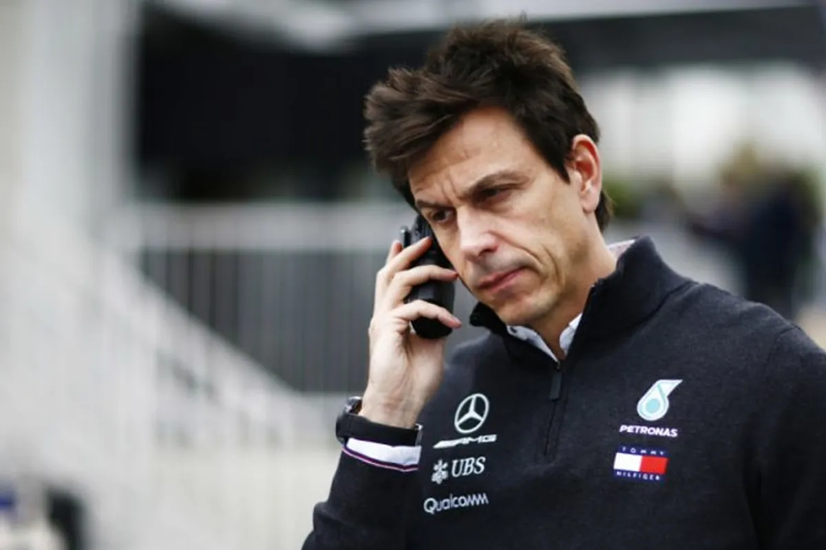 La llamada "inmediata" de Alonso a Toto Wolff cuando se conoció la salida de Hamilton