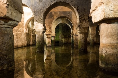 El aljibe situado bajo el Palacio de Veletas, que forma parte del Museo de Cáceres.