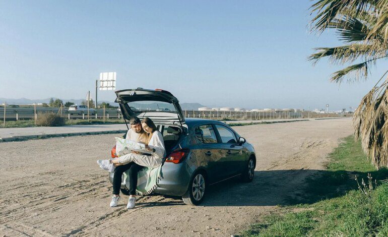 La ranura de emergencia escondida en el coche que puede salvarte la vida