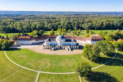 Vista aérea del Palacio de la Soledad y sus jardines.