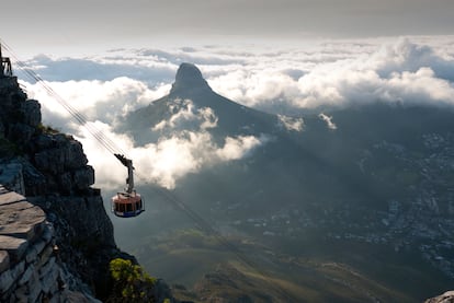 La vista de Table Mountain desde el teleférico.