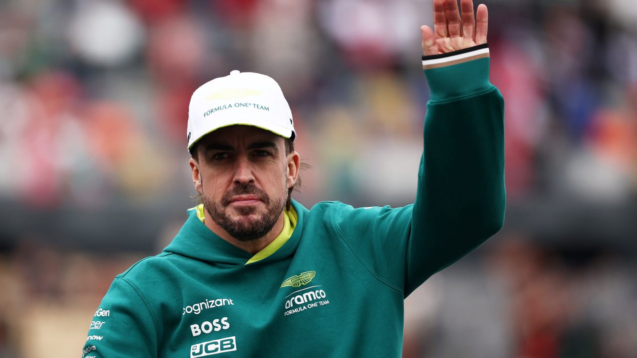 El jefe de Aston Martin ensalza el liderazgo de Fernando Alonso