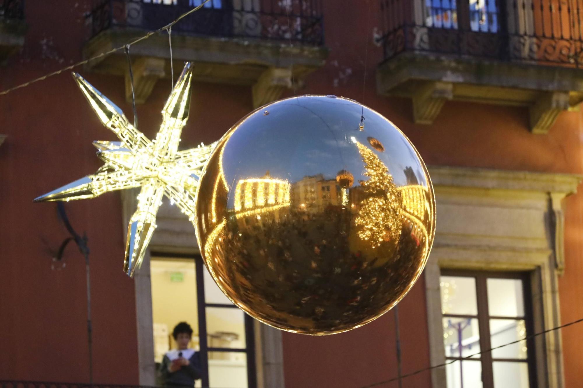 Así fue el encendido del alumbrado navideño de Gijón