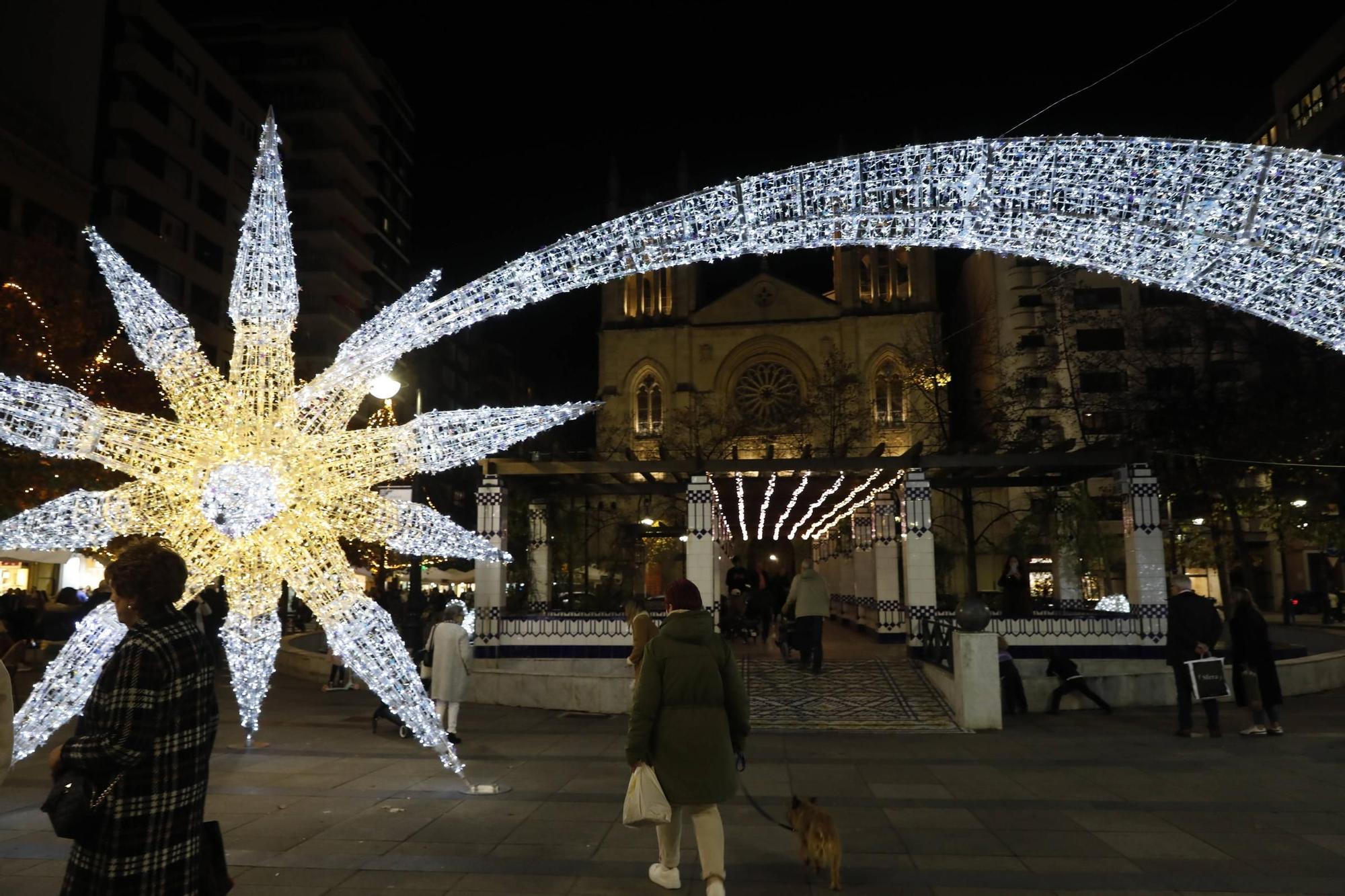 Así fue el encendido del alumbrado navideño de Gijón