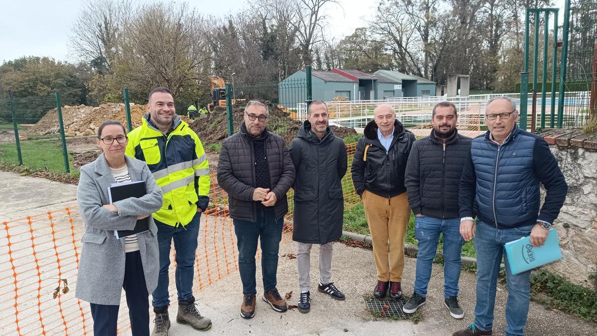 Siero inicia la instalación de la red de saneamiento de La Cebera, en Lugones