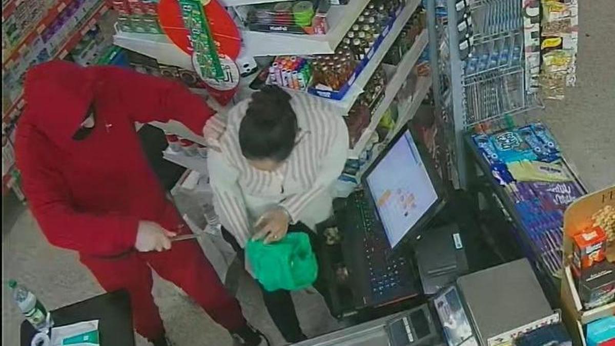 Roba un supermercado en Girona y lo detienen en comisaría al explicar que lo habían coaccionado para cometer el atraco