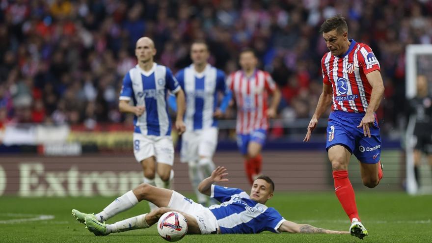 Resumen, goles y highlights del Atlético de Madrid 2-1 Alavés de la jornada 14 de LaLiga EA Sports