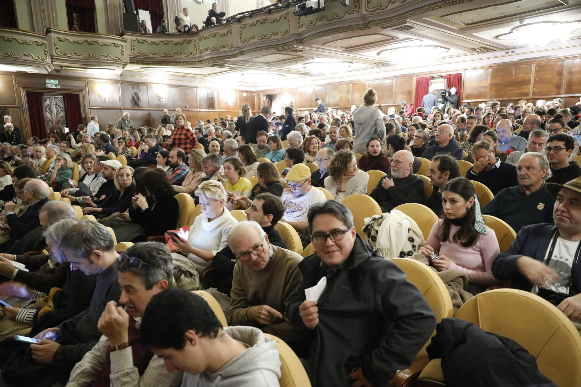 La película de Albert Serra sobre el toreo provoca el primer lleno en el Festival de Cine de Gijón (en imágenes)