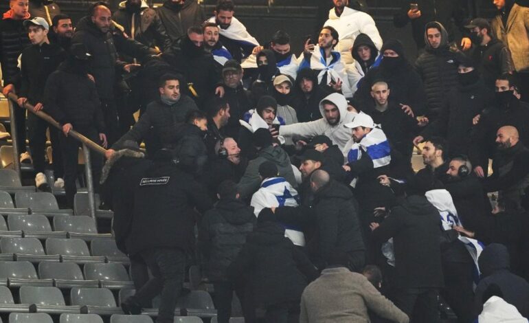 Francia-Israel, un dispositivo de seguridad extremo para un estadio vacío con peleas en las gradas