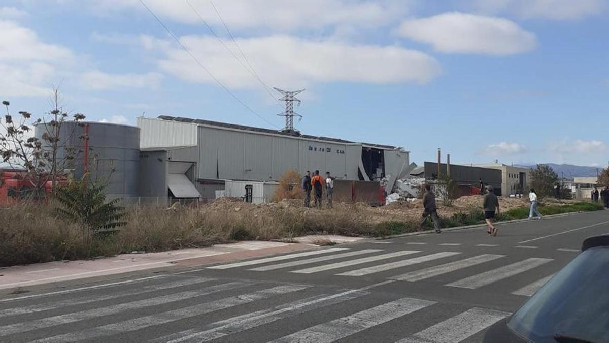 Grave explosión en una fábrica en Alicante