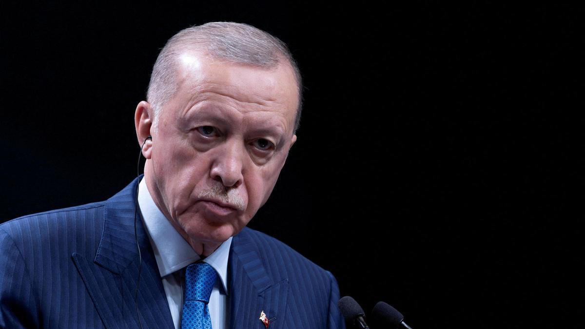 Turquía prepara una ley que podría alentar la persecución a periodistas y activistas