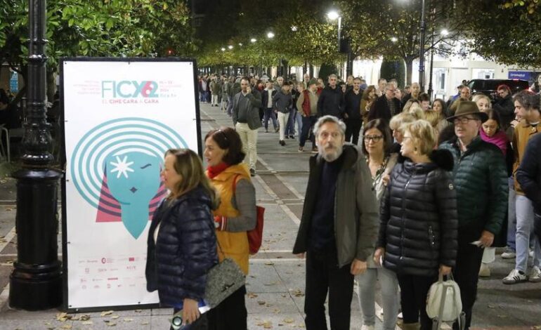 La película de Albert Serra sobre la tauromaquia provoca el primer lleno del Festival de Cine de Gijón (en imágenes)