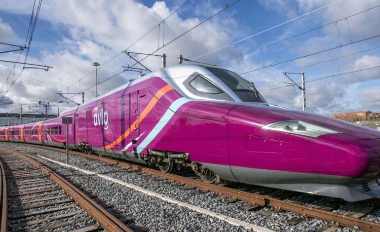 Renfe ofrecerá todos los partidos de LaLiga EA Sports 24-25 en sus trenes AVE y Avlo