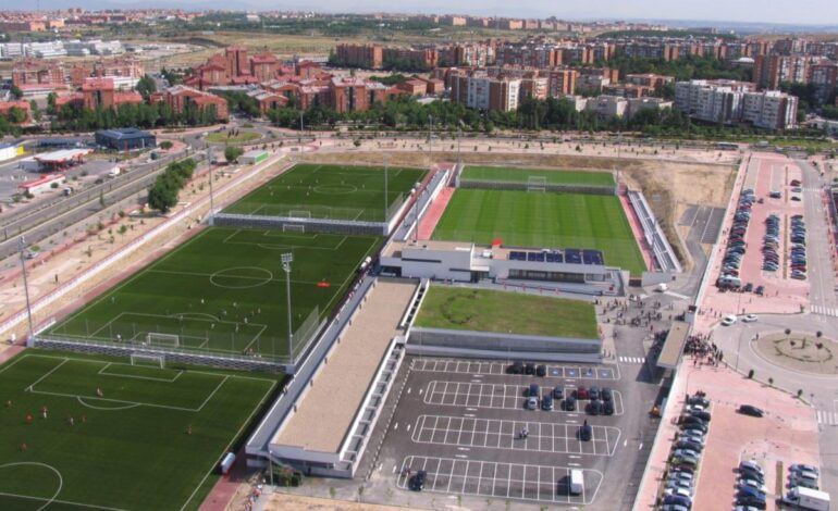 Rayo: El Rayo Vallecano tiene 15 días para reparar la Ciudad Deportiva: «El deterioro es tan bestial…»