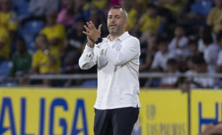 Las Palmas: Diego Martínez: «No sé muy bien que decir, sigo expectante con la jugada»