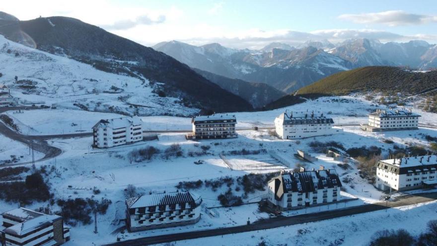 Más de 270 familias sin luz en plena Cordillera: el Defensor del Pueblo lleva a las Cortes la queja por la falta de iluminación en Brañillín