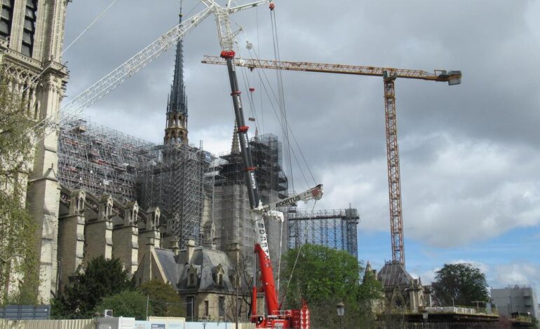 Notre-Dame abrirá sus puertas el 7 de diciembre con una misa pero sin el Papa