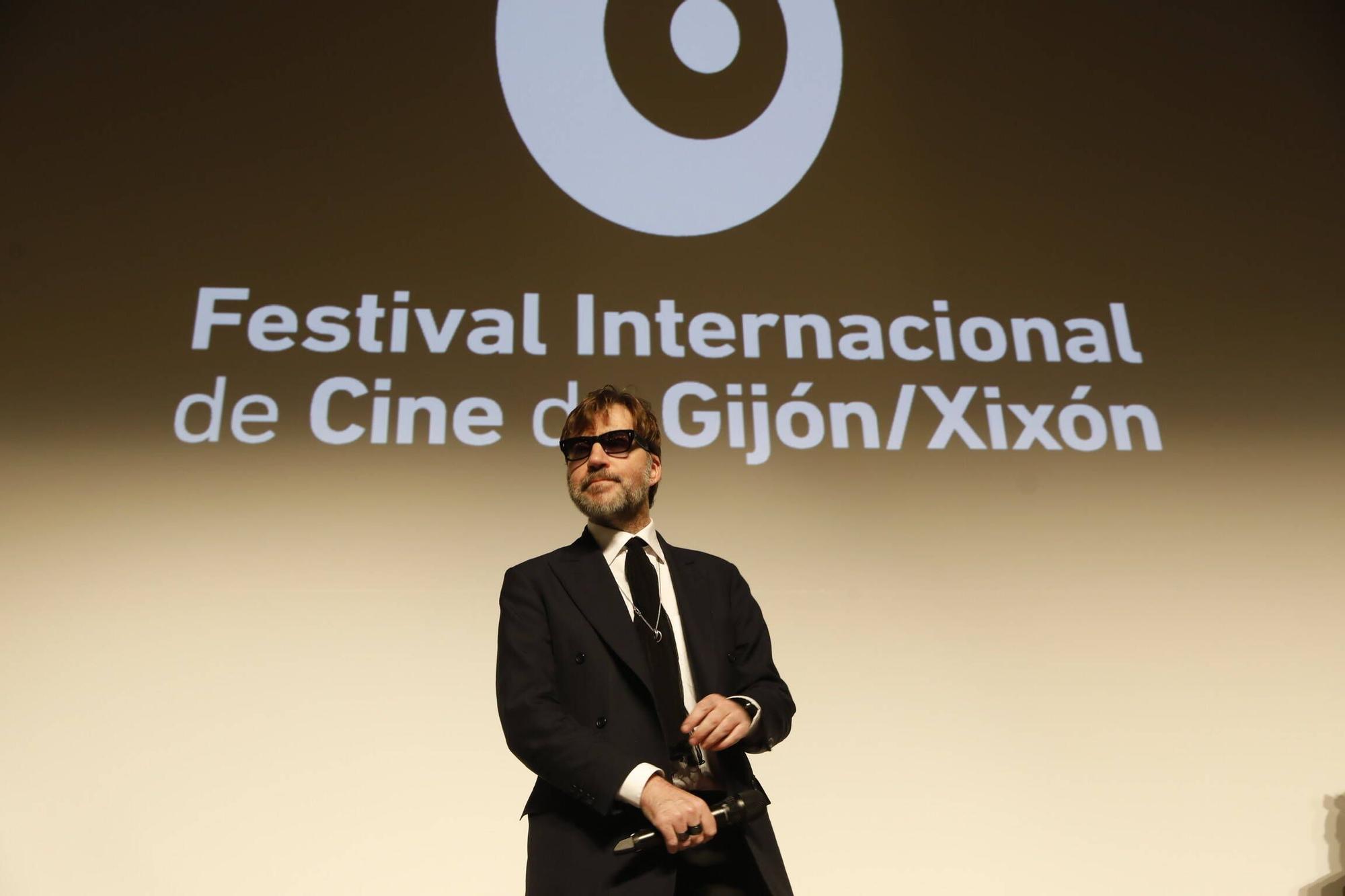 La película de Albert Serra sobre el toreo provoca el primer lleno en el Festival de Cine de Gijón (en imágenes)