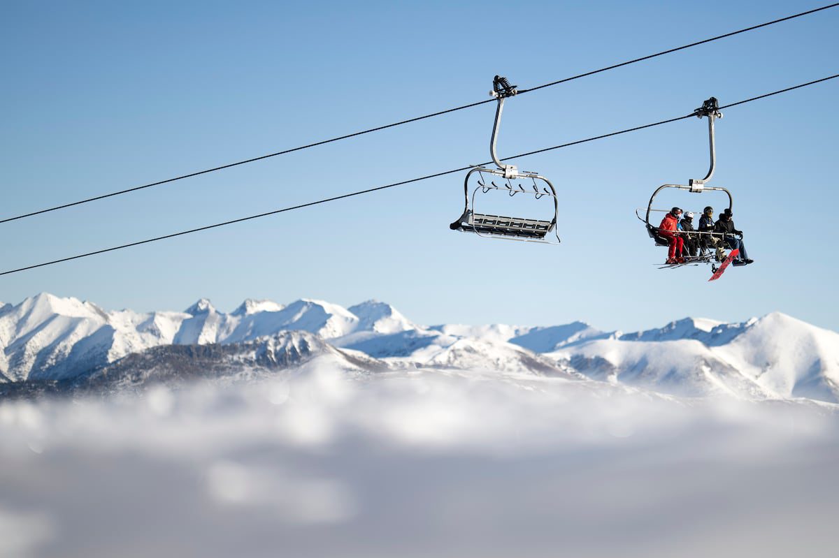 Un repaso de las principales novedades en las estaciones de esquí españolas: del Pirineo catalán a Sierra Nevada | El Viajero