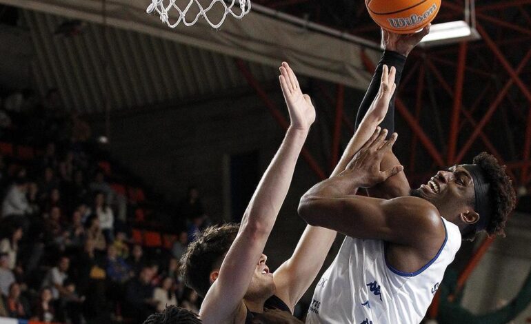 El Alimerka Oviedo Baloncesto descarrila en Burgos (106-81)