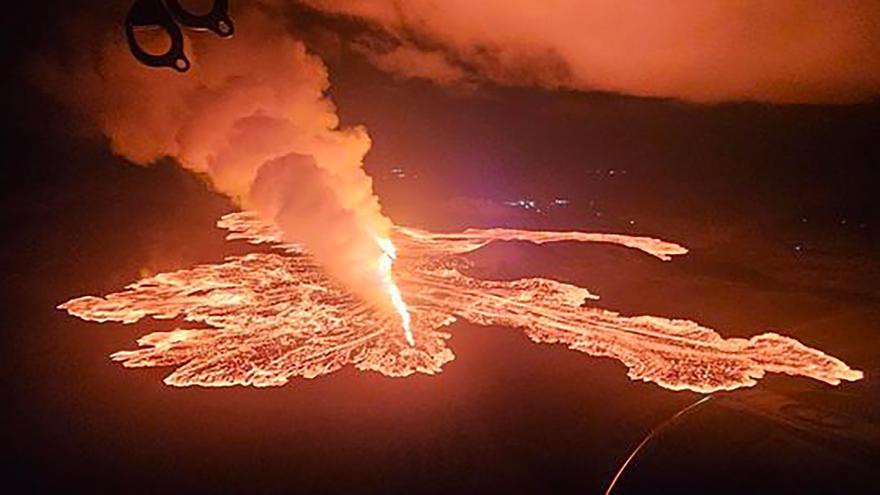 Las imágenes de un volcán en Islandia, que sufre una séptima erupción en un año