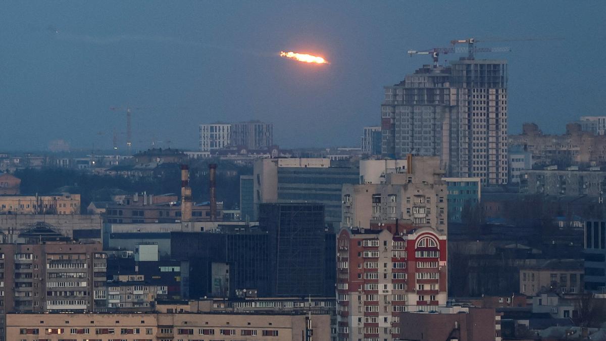 Rusia legaliza el uso de armas atómicas para defenderse