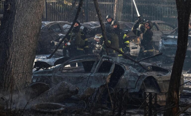 Diez muertos y casi 40 heridos por un misil lanzado por Rusia contra Odesa:  «Se trata de un bombardeo ejemplarizante”