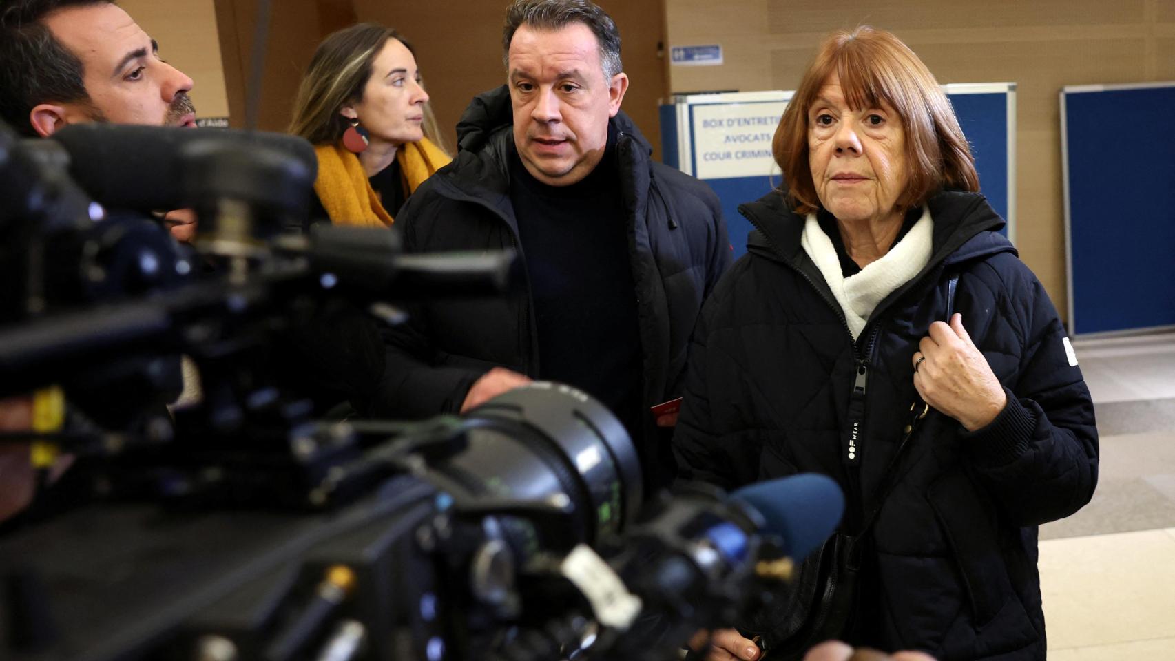 Gisèle Pelicot se encara con sus violadores en el «juicio de la cobardía» y cifra en 200 las violaciones sufridas en 10 años