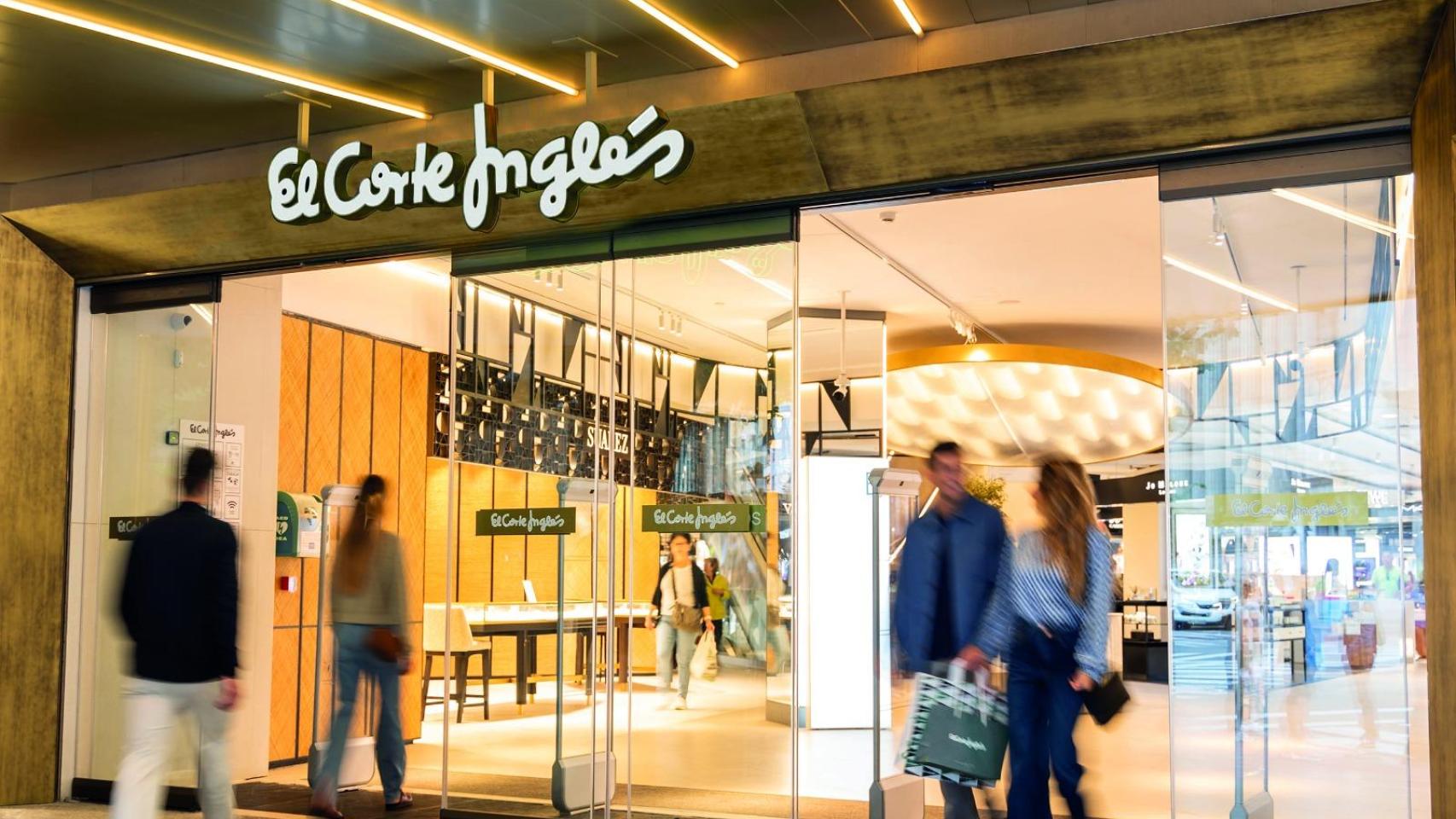 El Corte Inglés refuerza con 6.000 contrataciones las áreas de venta y logística esta campaña de Navidad