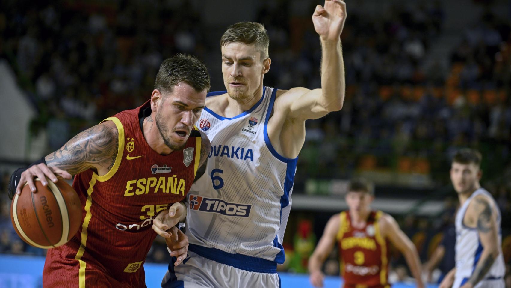 La selección española de baloncesto se pasea ante Eslovaquia y sella su presencia en el Eurobasket 2025