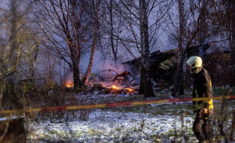 Lituania descarta por el momento el sabotaje como causa del accidente de avión en el que murió un piloto español