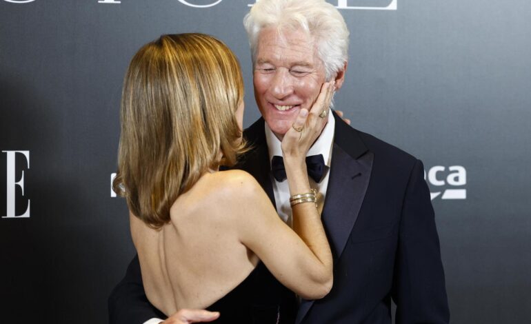 Richard Gere, derroche de amor con su mujer, Alejandra Silva, en Madrid en una noche única: «Amamos mucho España»