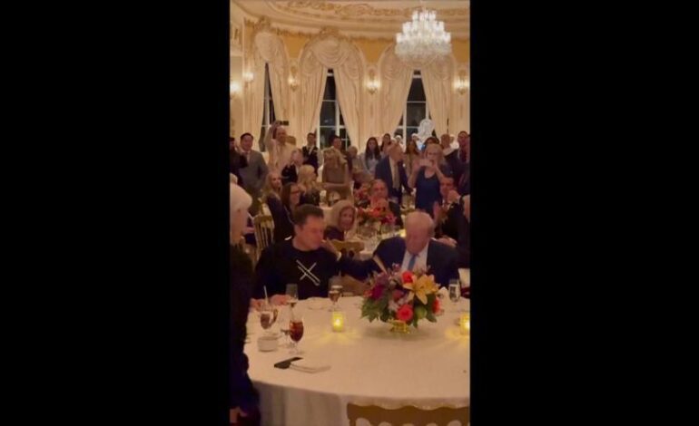 TRUMP MUSK THANKSGIVING | Donald Trump y Elon Musk cenaron juntos en Acción de Gracias