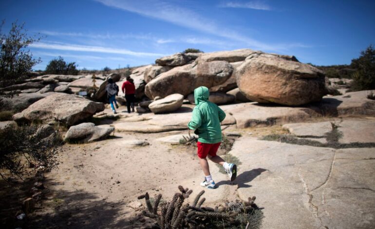 Viaje a La Rumorosa, la ciudad de los OVNIs en México | Escapadas | El Viajero