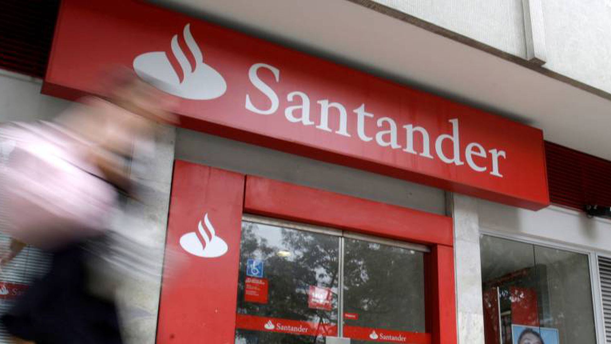 Santander UK presenta resultados con el mercado pendiente del hachazo por el caso de los coches