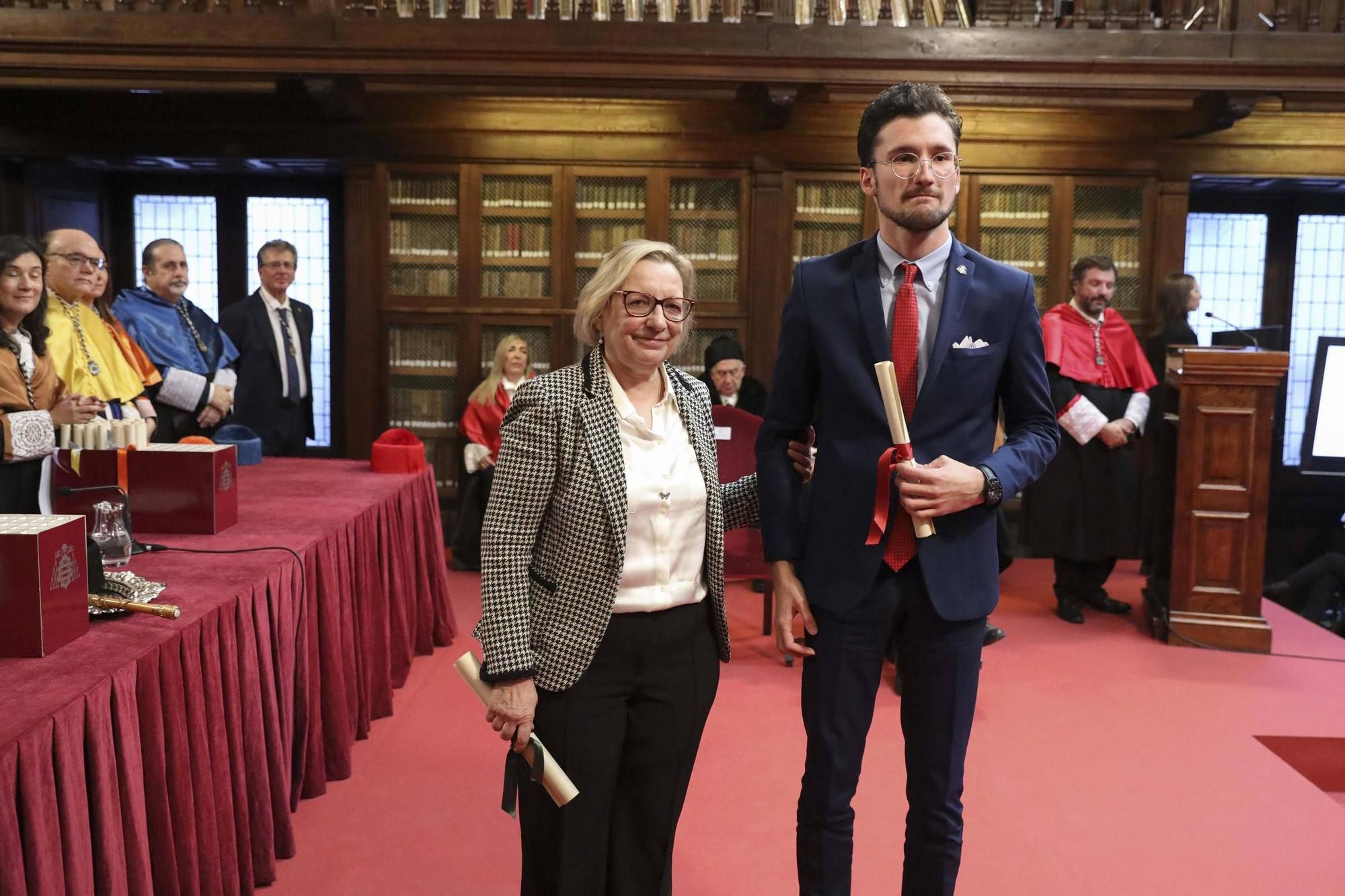 En imágenes: Así fue la entrega de premios a los mejores expedientes de la Universidad de Oviedo 2024