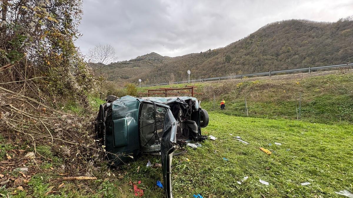 ACCIDENTE ALLER | Hablan quienes conocían a Josefina, la mujer fallecida en el accidente de Aller y que siempre ayudaba sus vecinos: «Estamos destrozados»